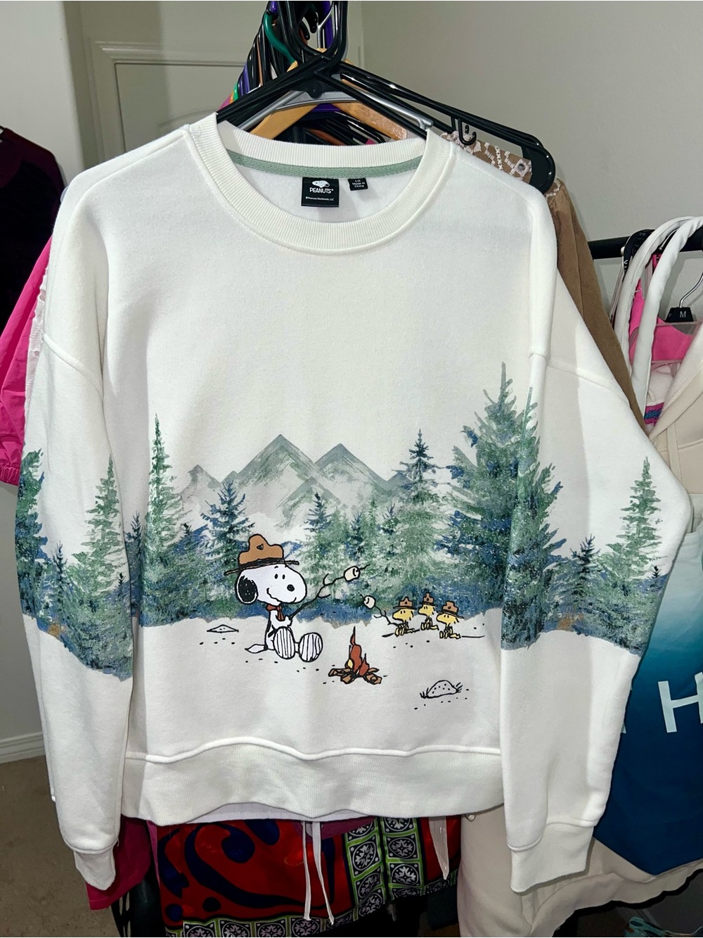 Peanuts 🥜 Cream Scenic Snoopy Crewneck Sweater with Forest Graphic - Picture 6 of 15